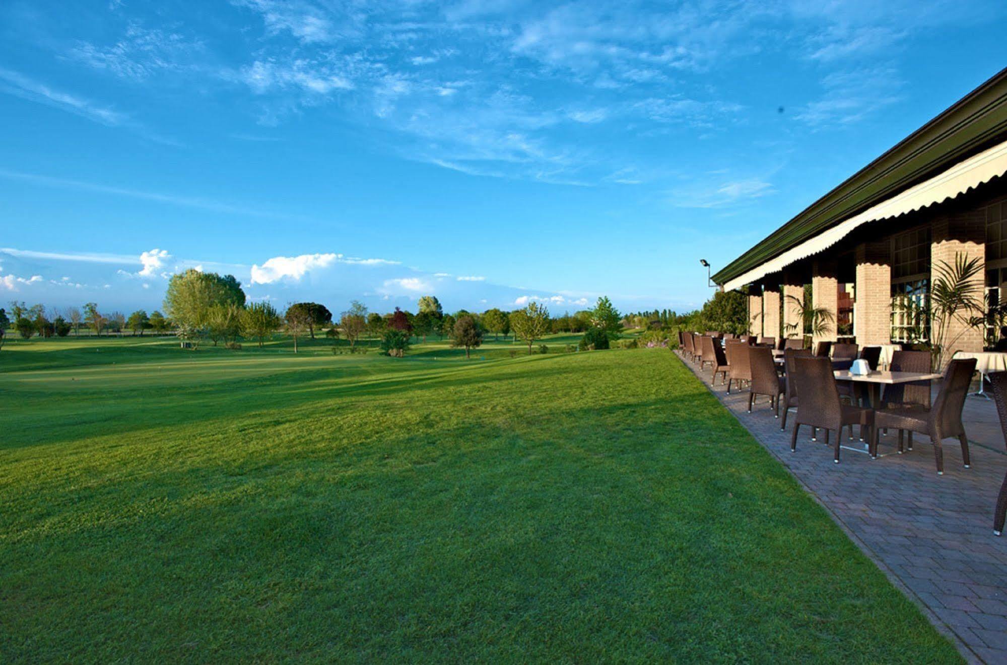 Hotel Golf Inn Lignano Sabbiadoro Exterior foto