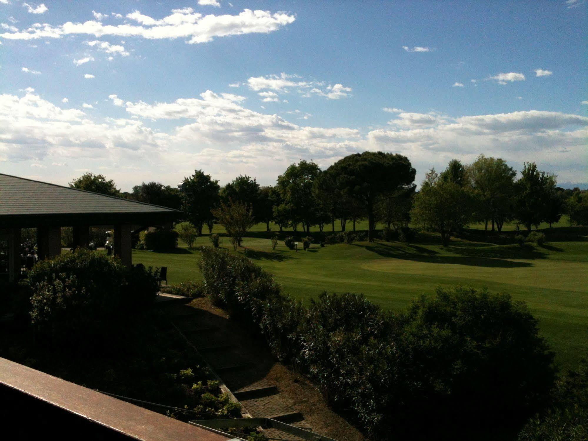 Hotel Golf Inn Lignano Sabbiadoro Exterior foto